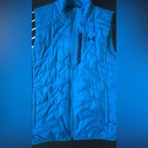 Under Armour men’s zip up vest.